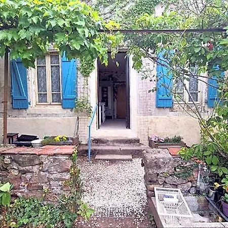 Du Figuier, Maison De